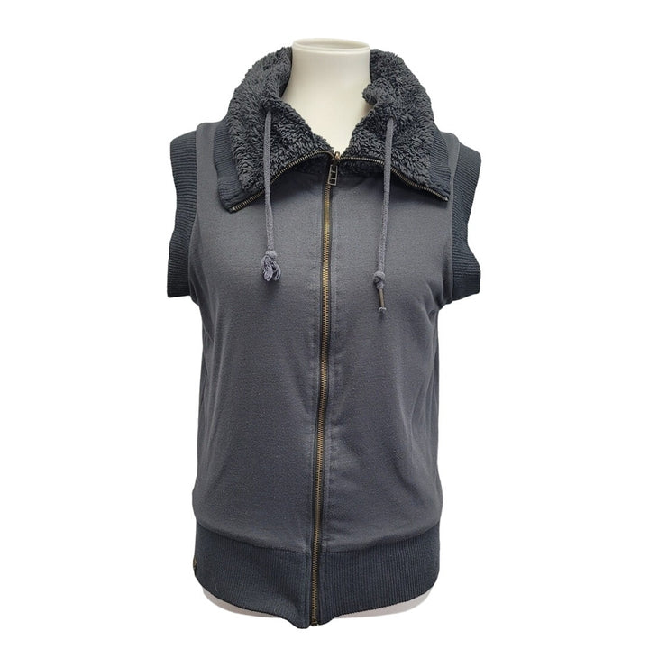 Artisans Womens Medium Fuzzy 100% Polyester Reversible Zip Up Warm Vest