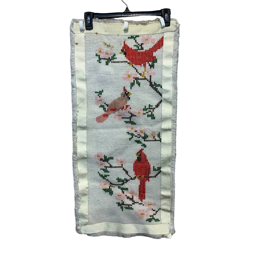 Vintage Handmade Acrylic Yarn Latch Hook Red Cardinal Bird Wall Hanging Rug Art