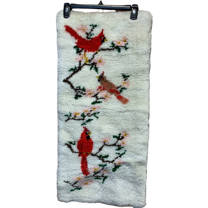 Vintage Handmade Acrylic Yarn Latch Hook Red Cardinal Bird Wall Hanging Rug Art