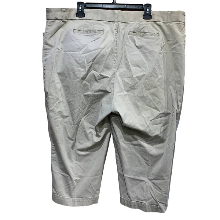 Croft &amp; Barrow 22W Classic Fit Stretch Casual Khaki Capris Pants w Pockets
