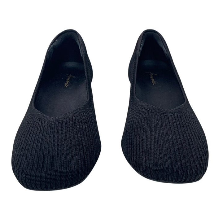Arromic Womens Size 7W Black 1.5" Heels Ribbed Closed Square Toe Shoes
