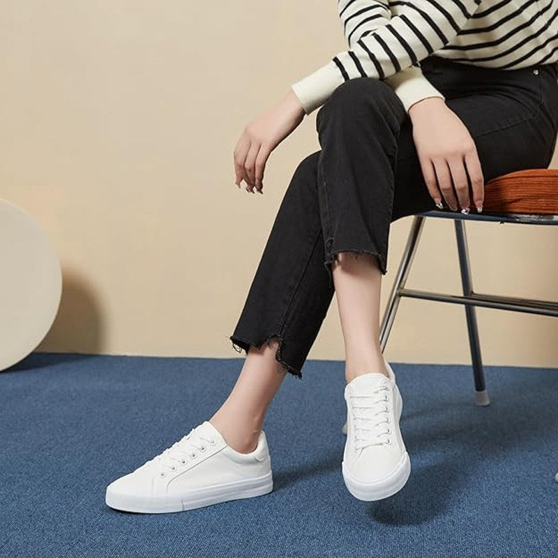 Witwatia Womens Size 10 OFF- White Canvas Lace Up Flexible Basic Sneaker Shoes