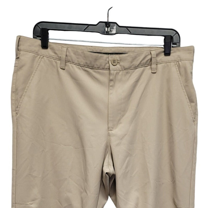 IZOD Golf Mens 40x30 100% Polyester Straight Legged Multi Pocket Golf Pants