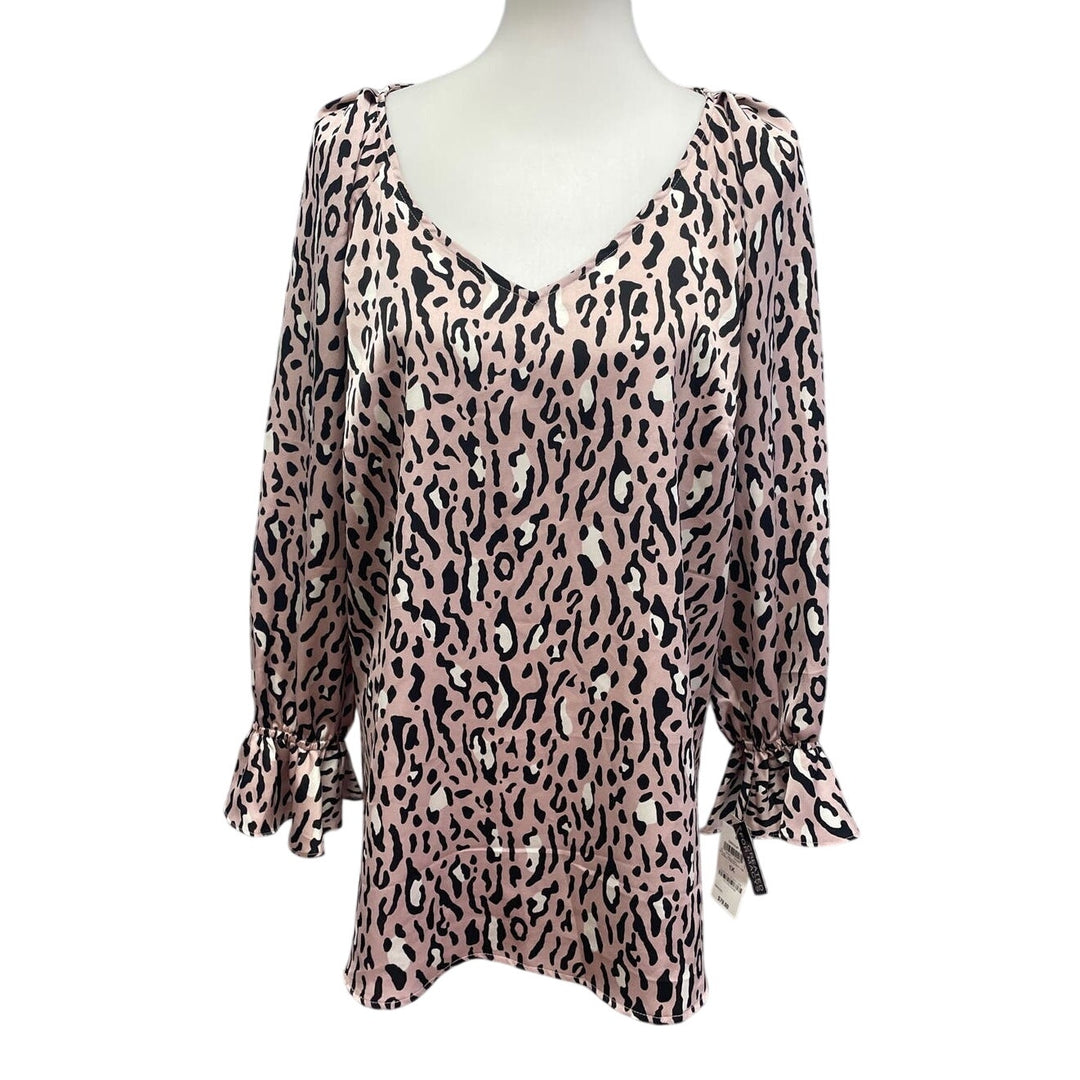 New Bar III Womens 1X Long Sleeve Polyester Leopard Spot V-Neck Flowy Blouse