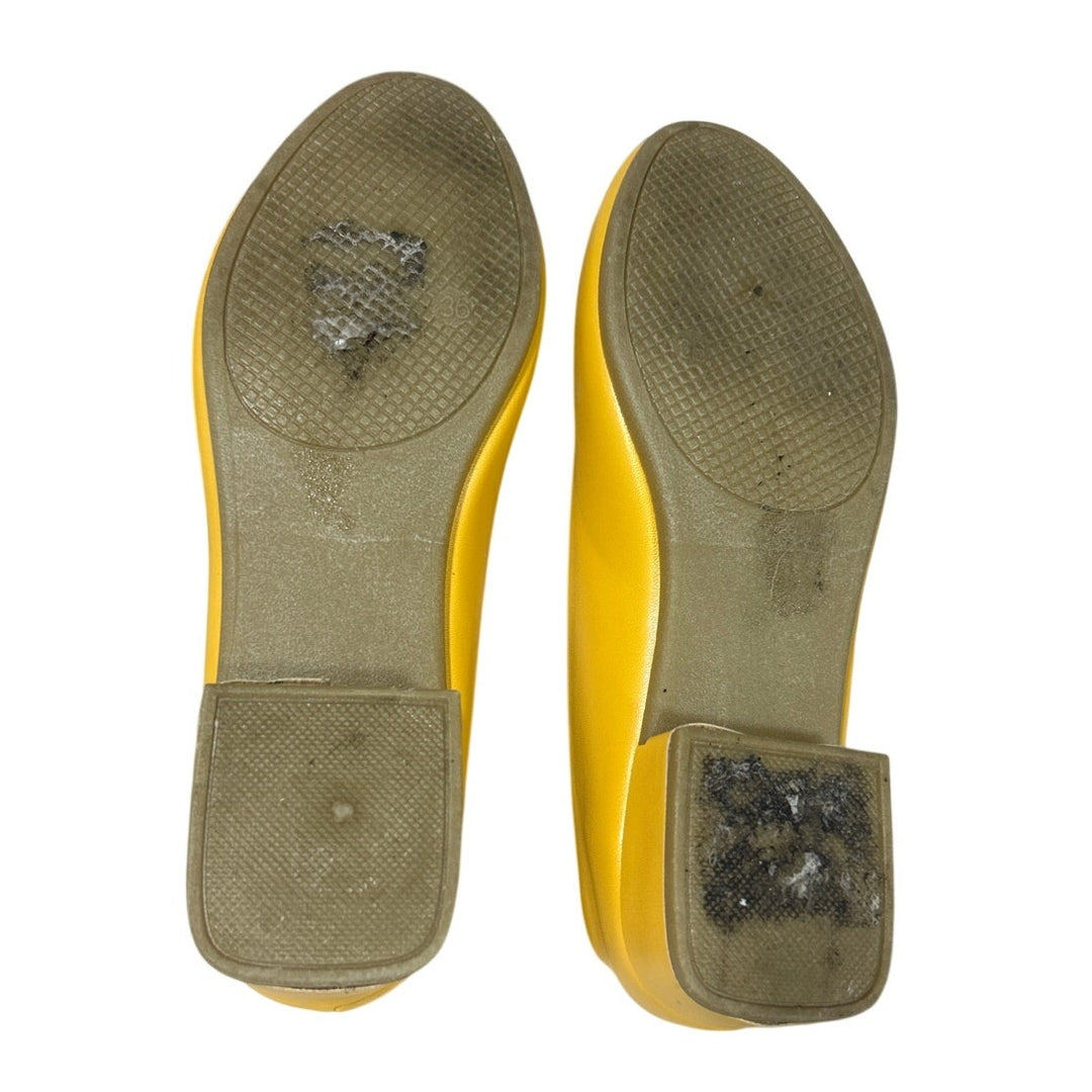 Hash Bubbie Womens Size 5 Yellow 1.5" Block Heel Closed Toe Slip On Shoes