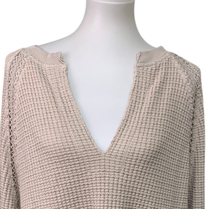 New American Eagle Womens Medium Long Sleeve Waffled Lace Deep V Neck Sweater
