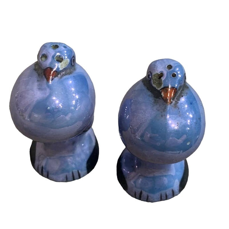 Vintage Japan Ceramic Iridescent Chest Puffer Bird Pigeon Salt Pepper Shaker Set