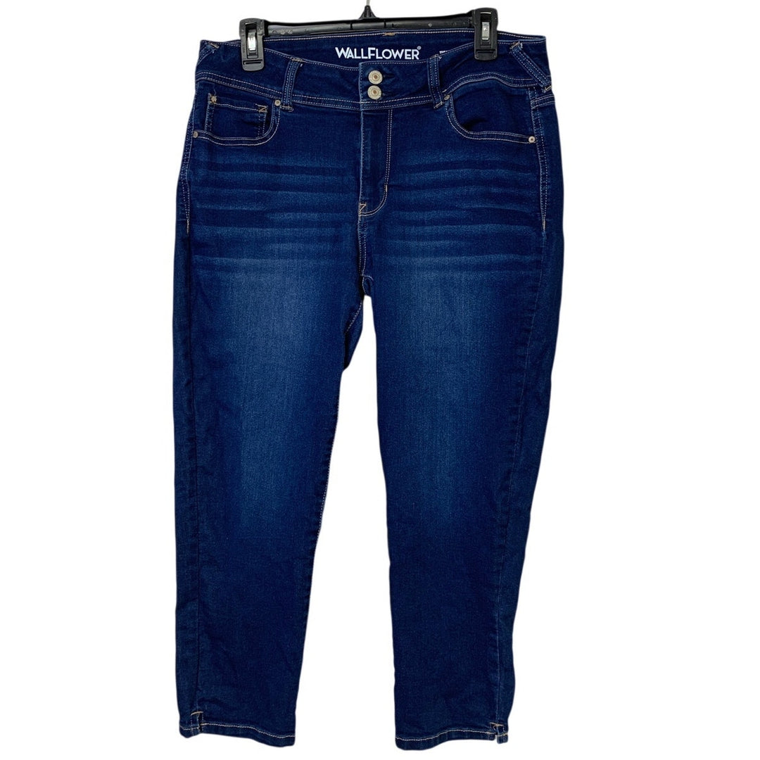 Wallflower Juniors Size 13 The Ultra Fit Factory Whiskered Denim Blue Jeans
