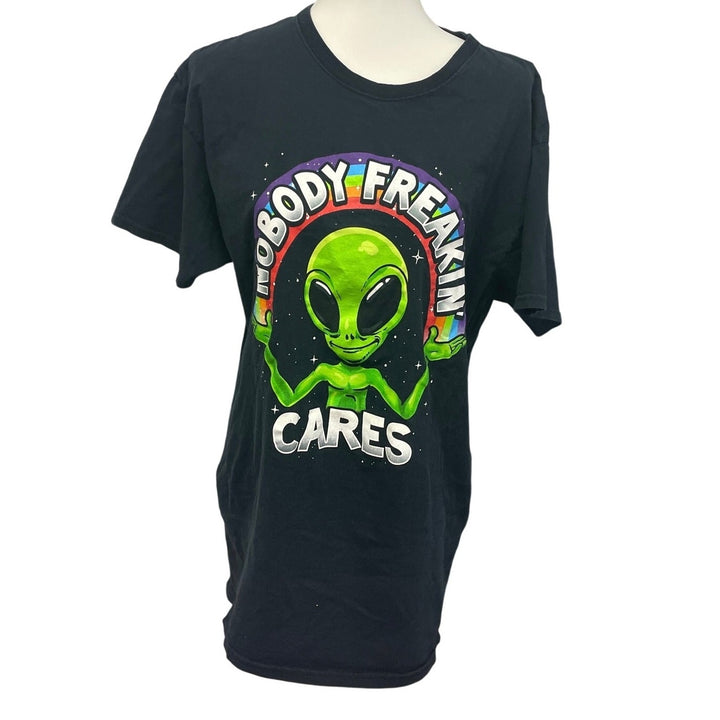 DOM Mens Large Nobody Freakin&