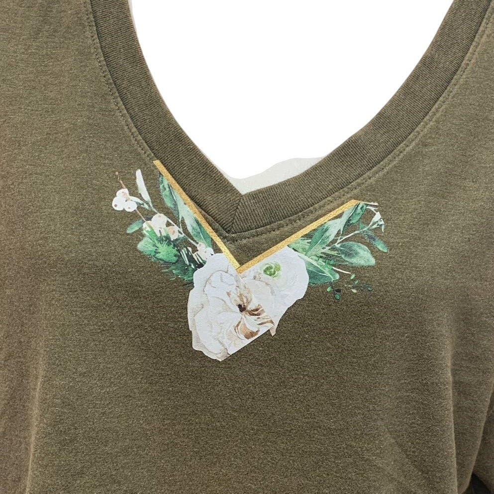 New Hand Printed Upcycled Medium Rose Flower Cropped V-Neck Tee Shirt Blouse