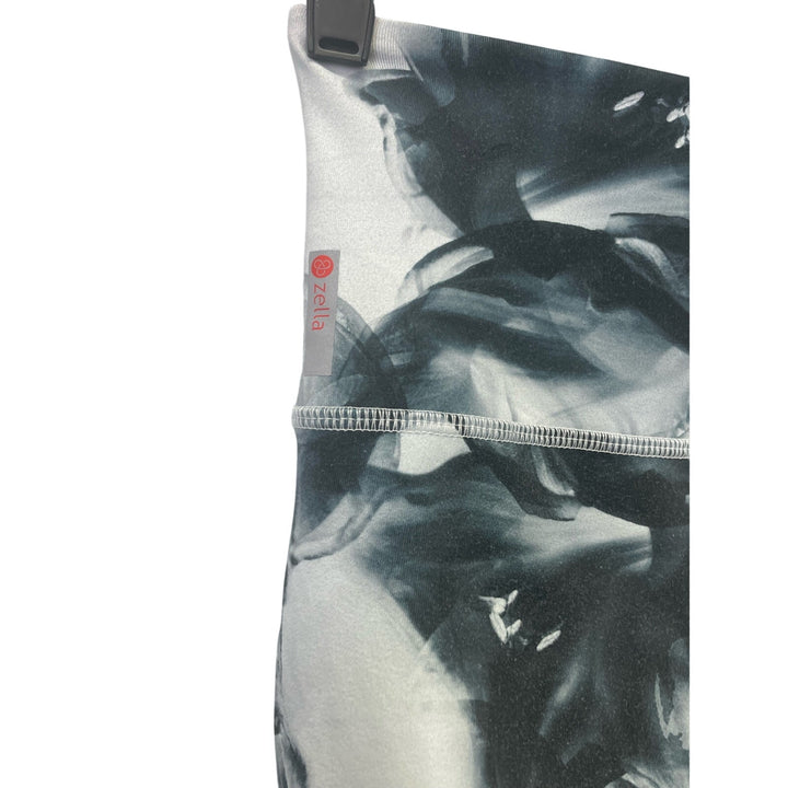 Lot of 2 Vogo Athletica &amp; Zella Medium Stretch Polyester Athletic Ankle Leggings