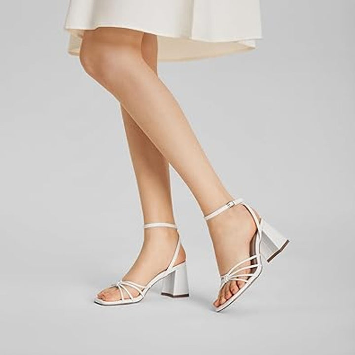 Alice Pub Womens Size 8 White Strappy Open Toe Short Chunky Heels Wedding Shoes