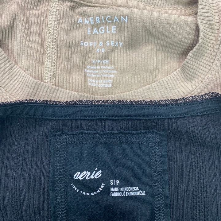 2 New American Eagle Womens Small Black Tan Ribbed Scalloped Short Sleeve Tops