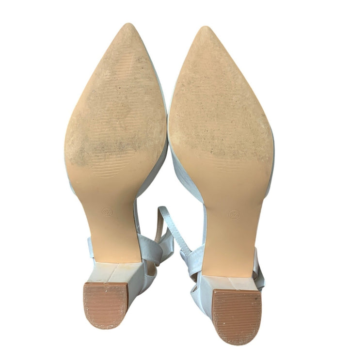 Coutgo Womens Size 8.5 White Satin 2.5" Chunky Heel Closed Toe Ankle Strap Shoes