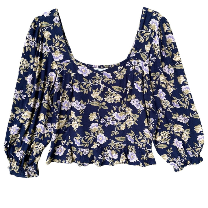 New American Eagle Womens Medium 100% Viscose Long Sleeve Navy Floral Crop Top