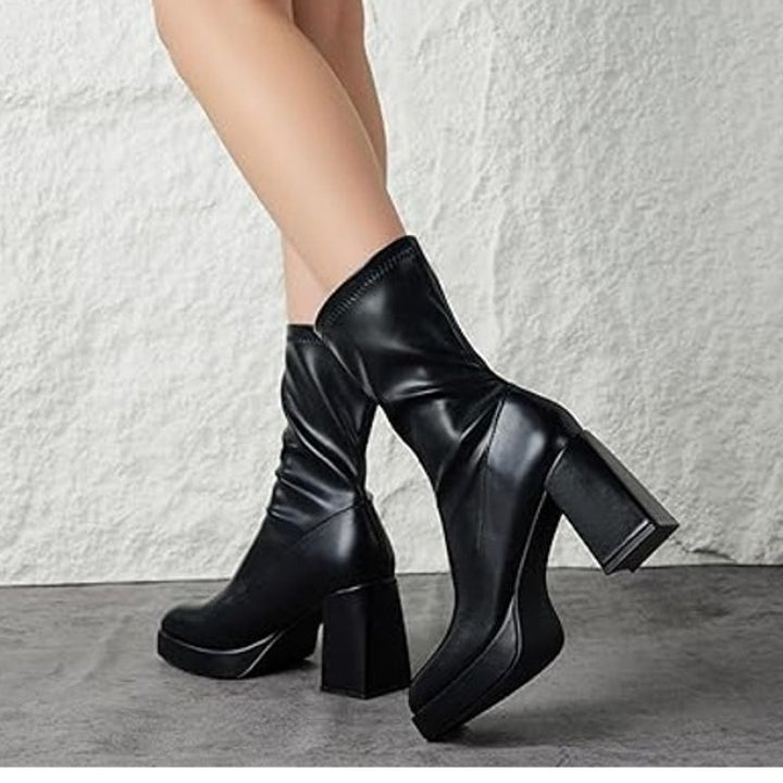 Putu Womens Size 7.5 Black Faux Leather 3.75" Platform Block Heel Pull On Boots