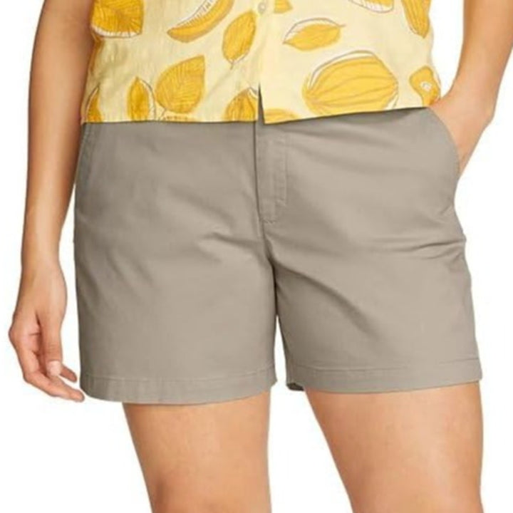 New Eddie Bauer Womens Size 0 Cloud Khaki Willit Stretch Legend Wash Shorts - 5"