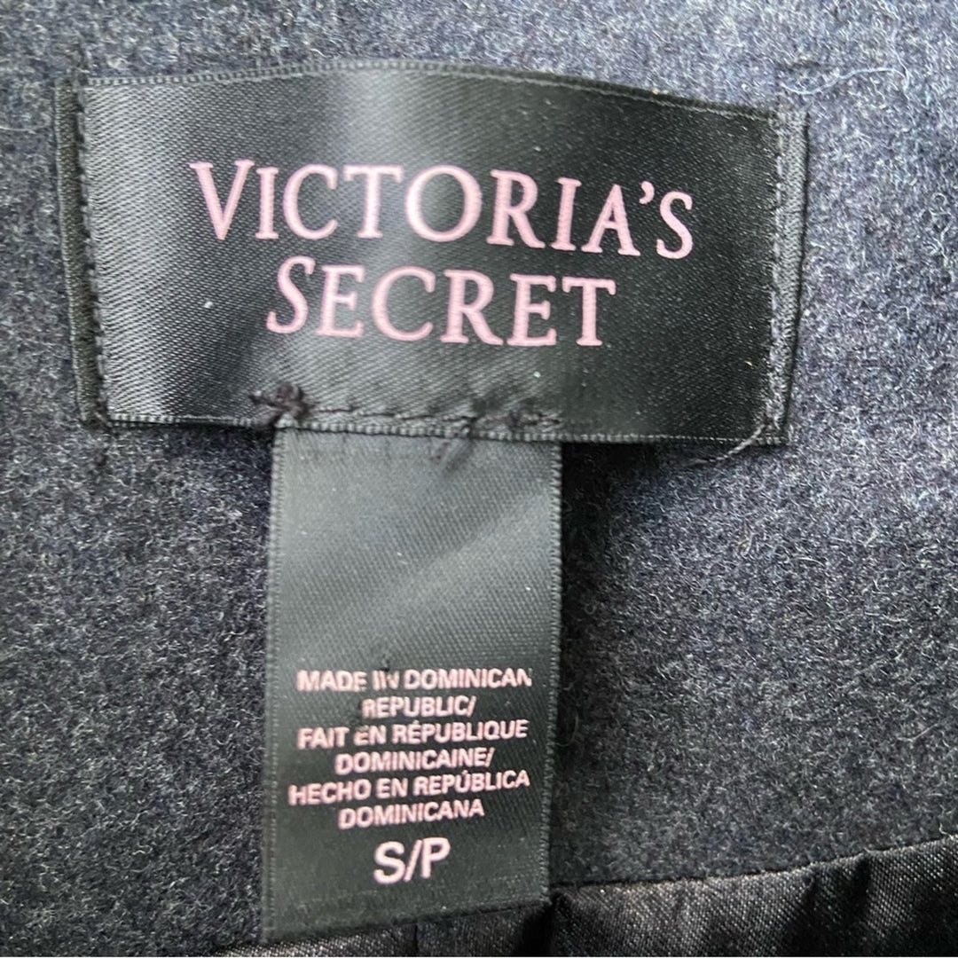 Victoria&