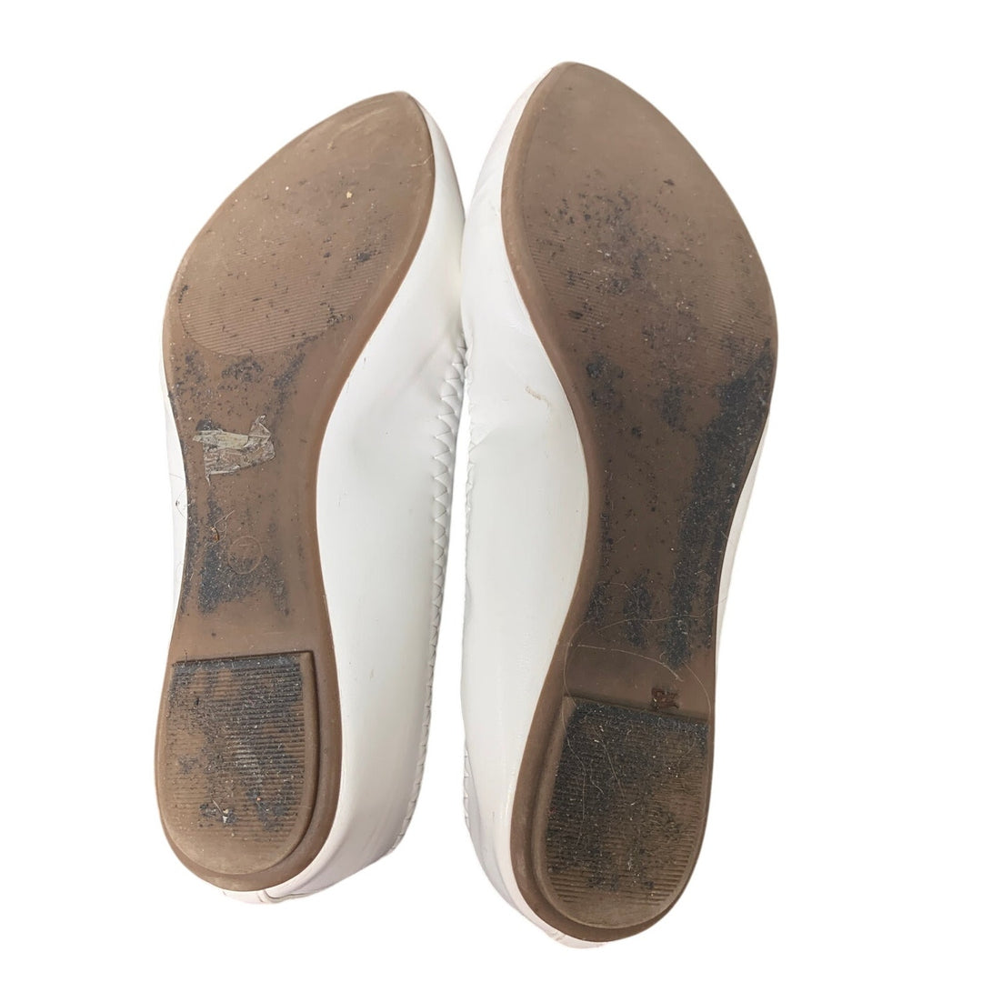 LM Women Size 7 White Faux Leather Elastic Pointy Toe Slide On Ballet Flat Shoes