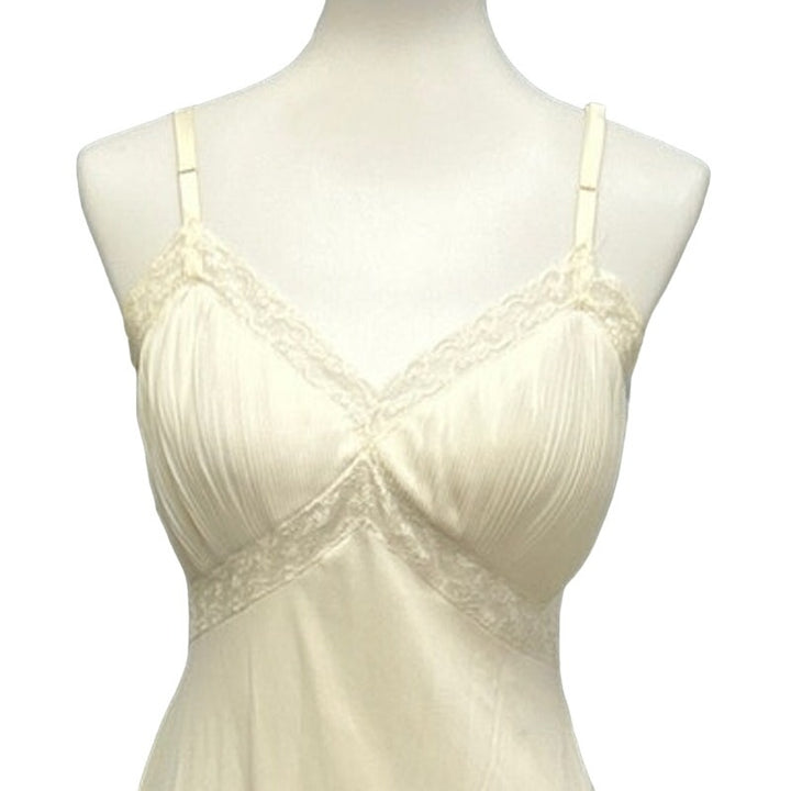 Vintage Vanity Fair Size 34 XS Nylon Tricot Adjustable Strap Lace Slip Dress