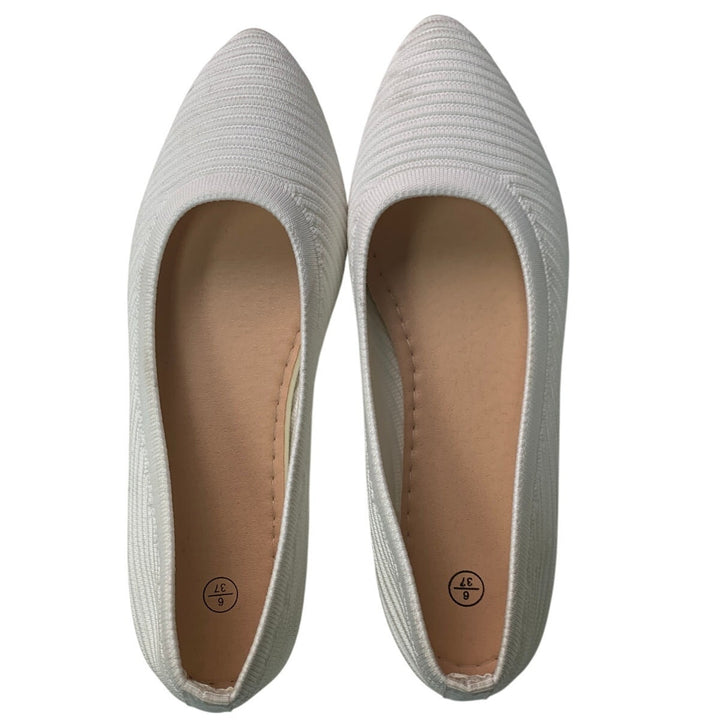 Womens Size 6 White Flats Ribbed Textured Cloth Closed Pointed Toe Shoes