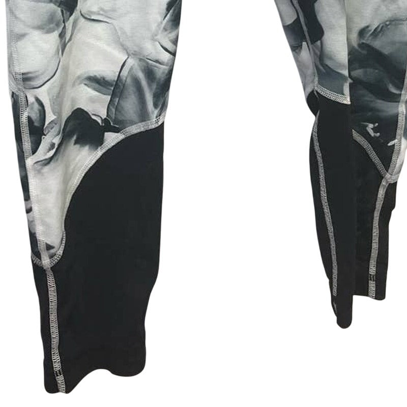 Lot of 2 Vogo Athletica &amp; Zella Medium Stretch Polyester Athletic Ankle Leggings