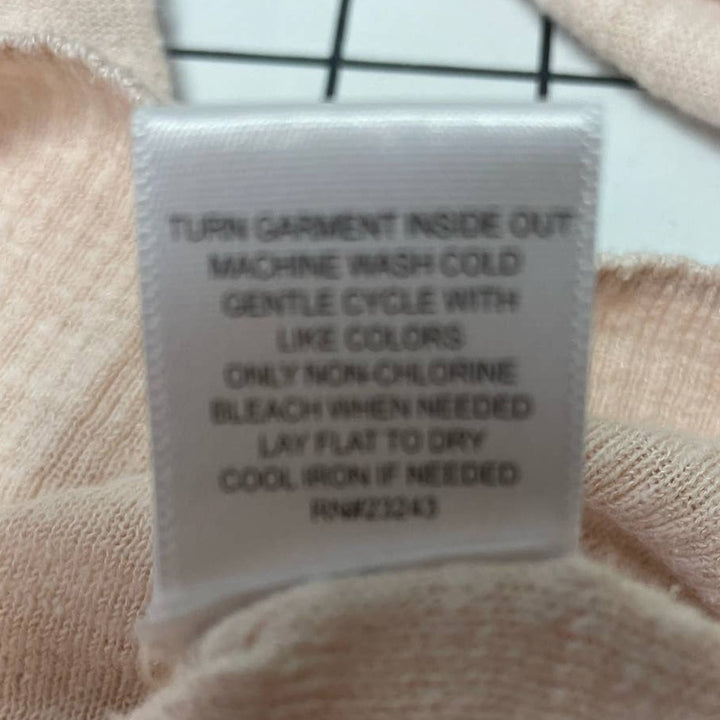 New York &amp; Company Large Blush Peach V-Neck Long Sleeve Cotton Blend Sweater