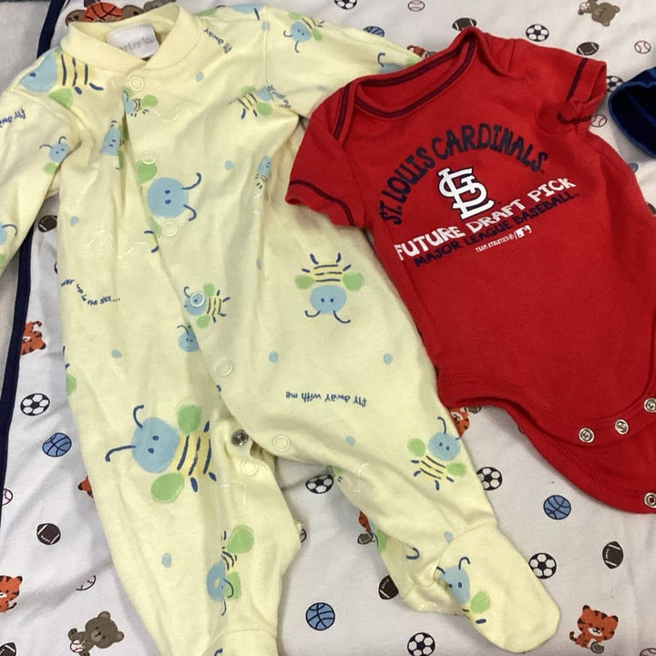 Lot of 4 Boys Newborn Sleeper St Louis Cardinals One Piece Sports Blanket Lot