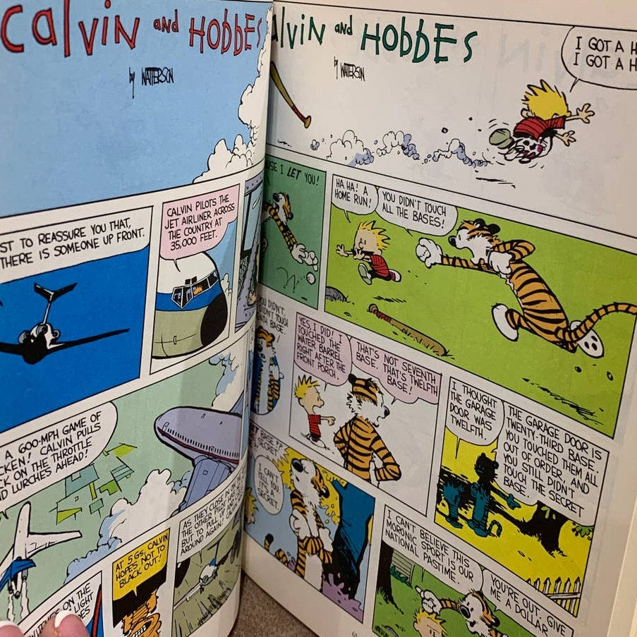 Vintage 1989 Calvin and Hobbes Lazy Sunday Book Paperback Bill Watterson Graphic