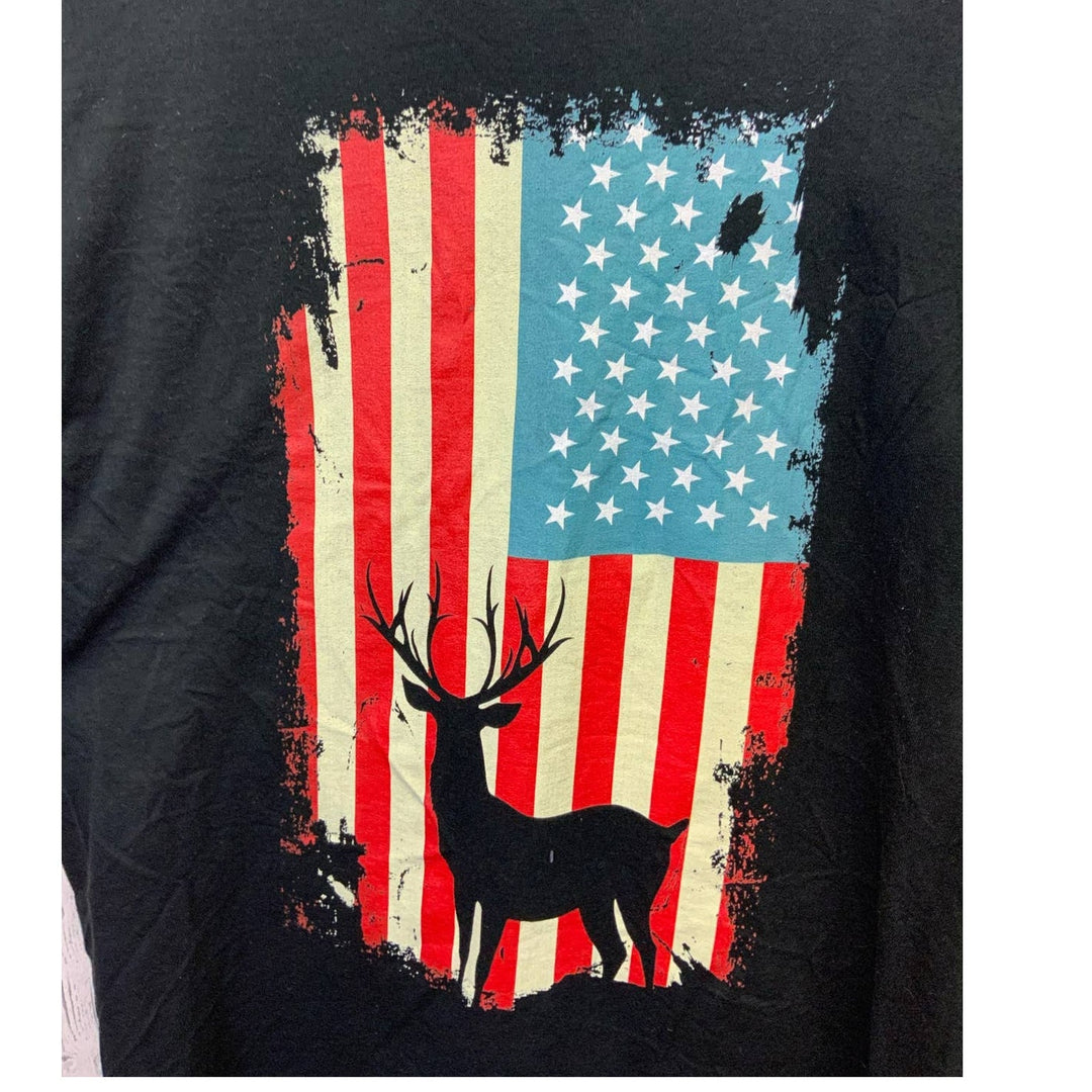 Port &amp; Company Medium Short Sleeve Cotton Blend American Flag Hunting Deer Tee
