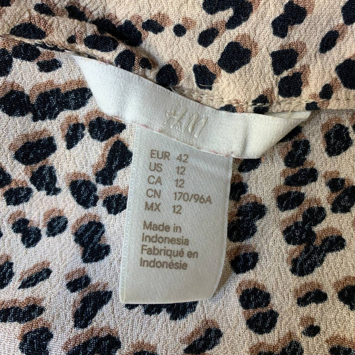 H&amp;M Size 12 100% Rayon Leopard Animal Polka Dot Print Short Sleeve Blouse