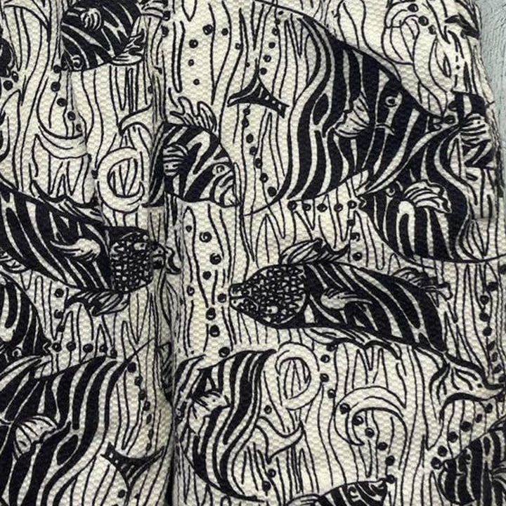 Lilly Pulitzer Size 2 Navy Blue Fish Side Zip 100% Cotton Textured Pants Pockets