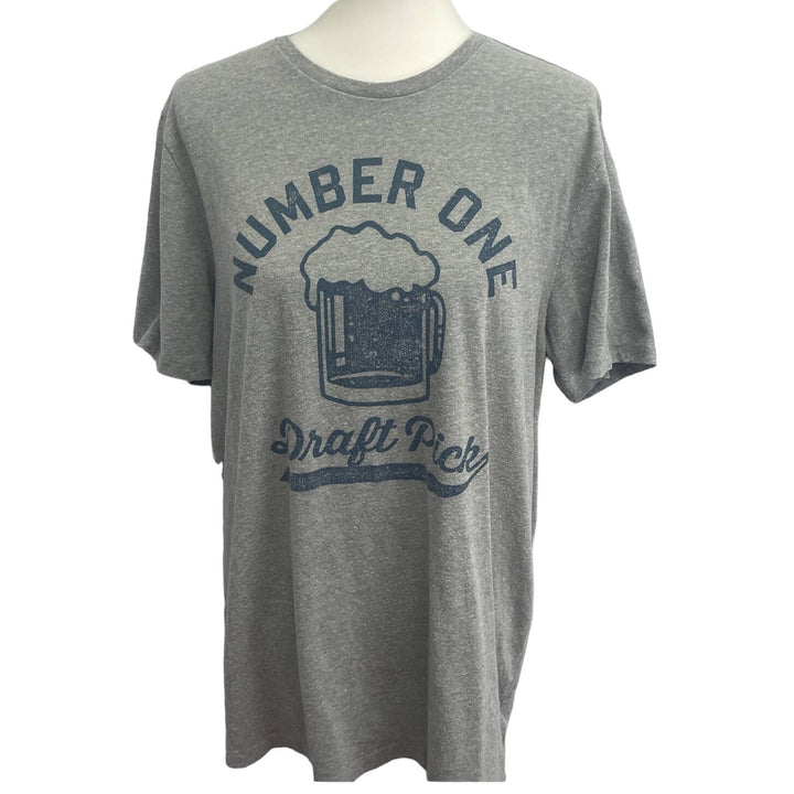 Old Navy Mens XL Number One Draft Pick Beer Mug Short Sleeve Cotton Blend Tee
