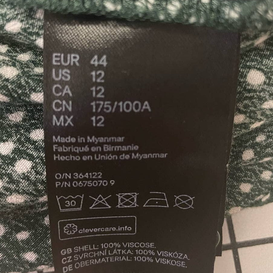 H&amp;M Womens Size 12 100% Viscose Long Sleeve Forest Green Polka Dot Blouse Top