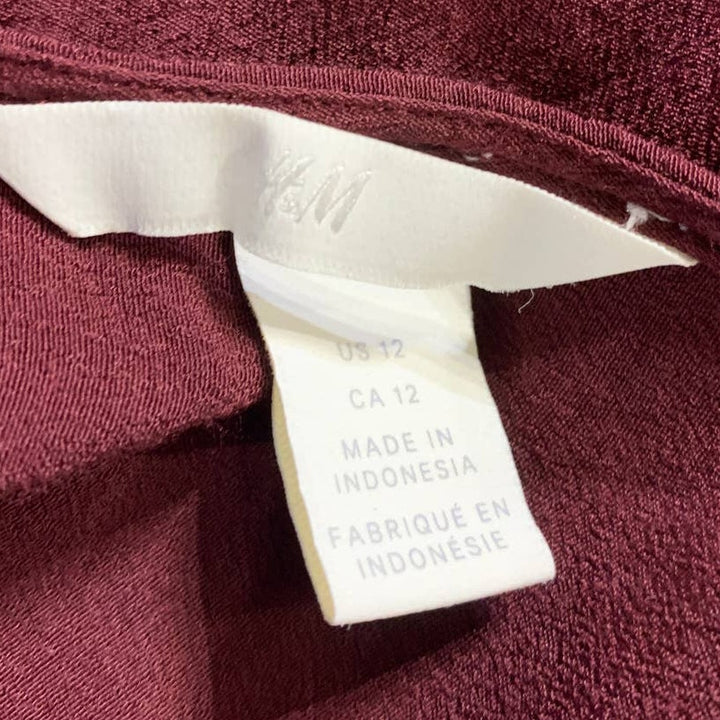 H&amp;M Size 12 Long Sleeve Button Down Hi Low Lightweight 100% Viscose Top Blouse