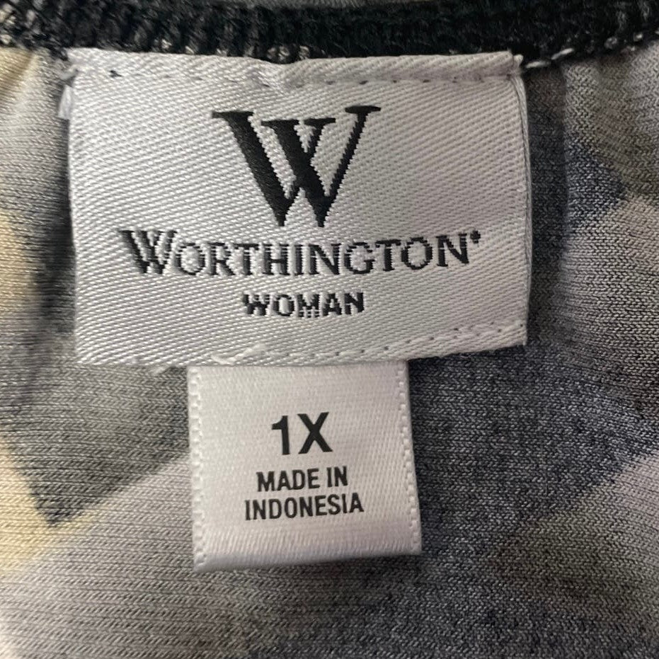 Worthington Woman 1X Short Sleeve Gathered V-Neck Geometric Elastic Arm Blouse