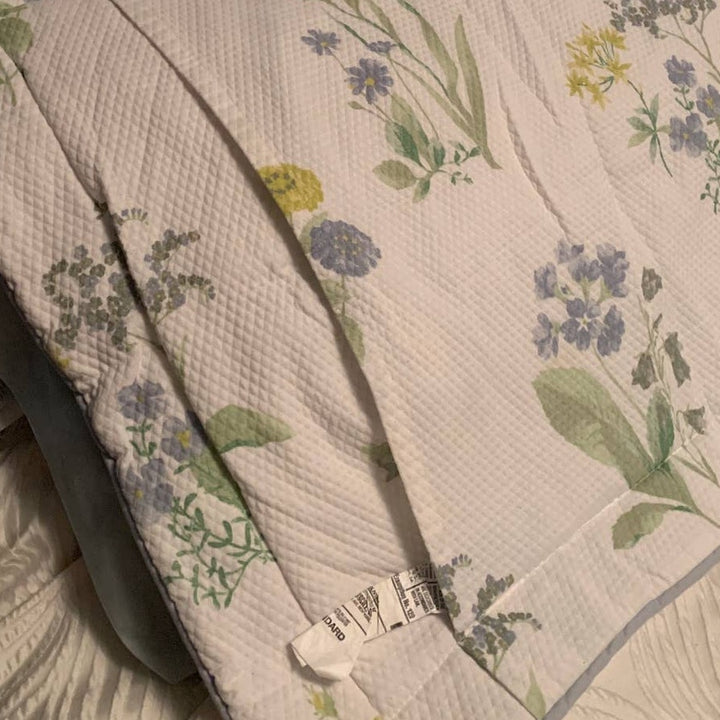 Pair of Croscill Standard Size Botanical Floral Quilted Polyfill Pillow Shams