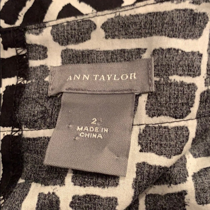 Ann Taylor Size 2 Stretch Cotton Side Zip Block Pattern 3/4 Sleeve Blouse Top