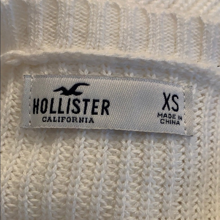 Hollister XS Long Sleeve Red Blue Striped Crew Neck Pullover Long Sleeve Sweater