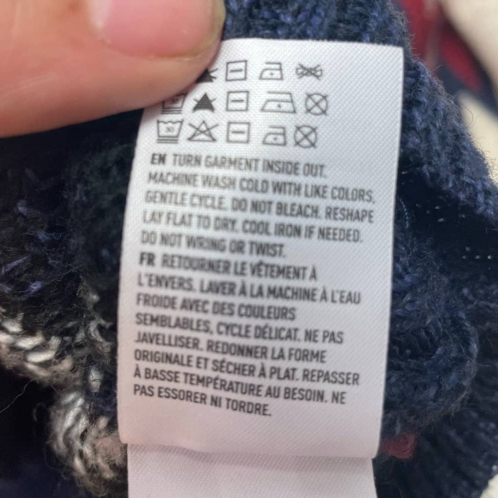 AEO Womens XS Aztec Wool Acrylic Blend Long Sleeve Crew Neck Pullover Sweater