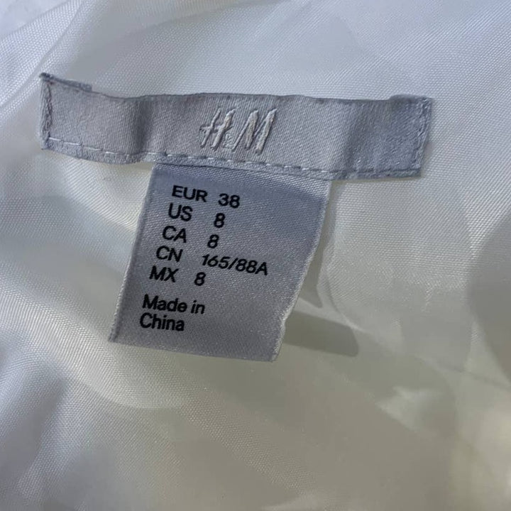 H&amp;M Size 8 White Sleeveless Fit &amp; Flare Silver Flower Sequins Sleeveless Dress