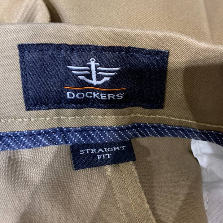 Dockers Mens 34 X 32 Flat Front PolyCotton Straight Fit Dark Khaki Chino Pants