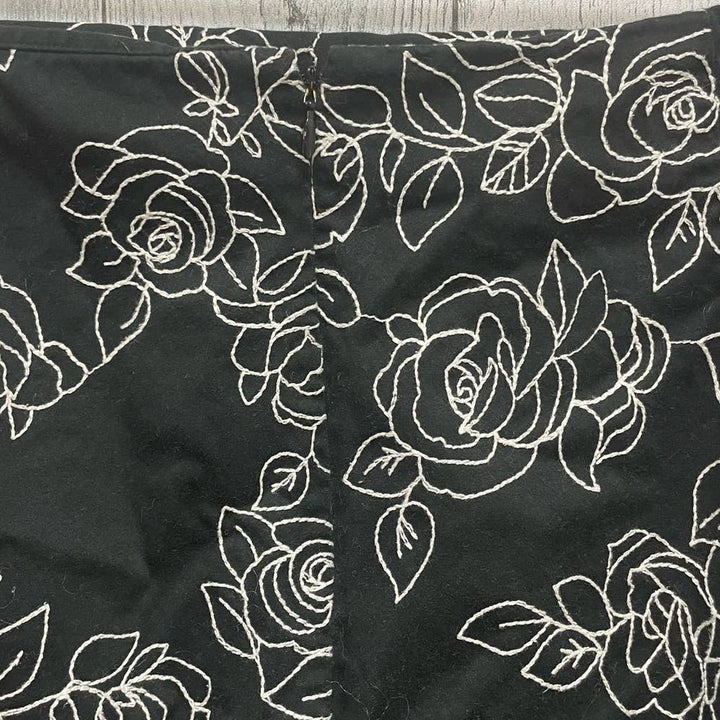 Jones New York Signature Womens Size 16 Floral Stretch Cotton Short Pencil Skirt
