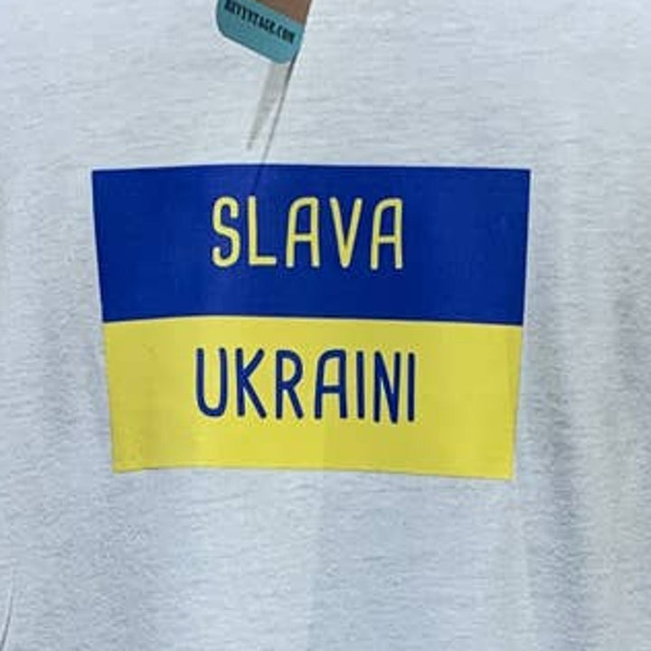 Upcycled Hand Printed Mens Large Ukraine Peace Bird Slava Ukraini Artist Tee