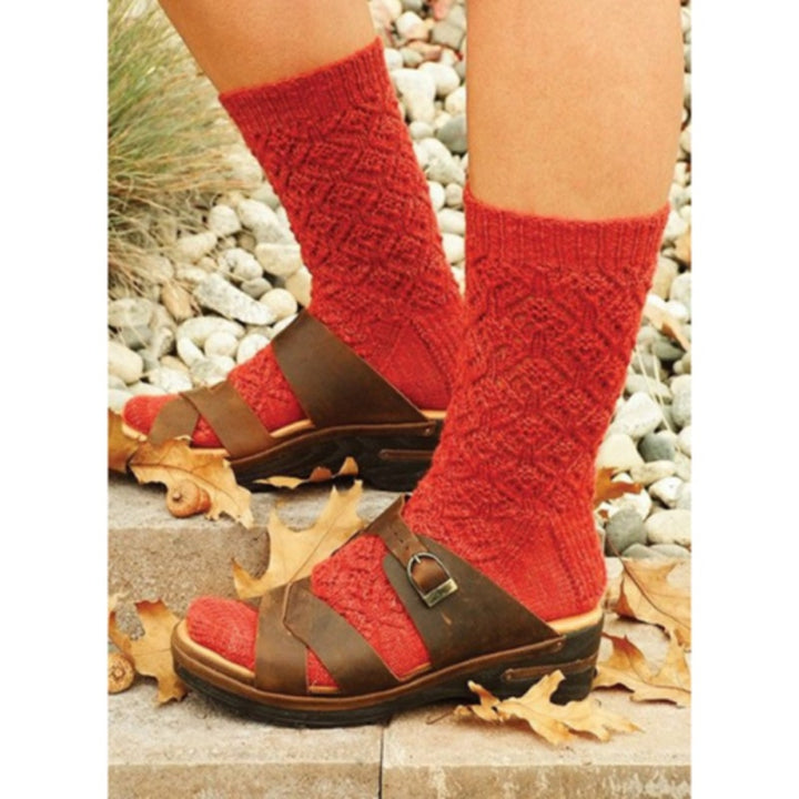 New Fiber Trends AC-47 Acorn Lace Socks Evelyn Clark Knitting Pattern