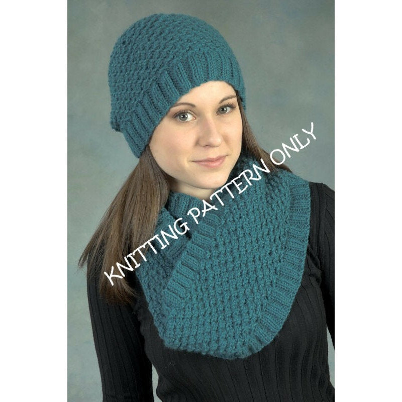 New Ewing Plymouth Yarn Design 2402 Bramble Stitch Infinity Knitting Pattern