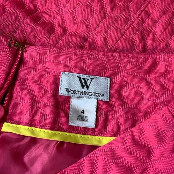 Worthington Size 4 Back Zip Fake Front Zippers Short Pink Quilted Pencil Skirt